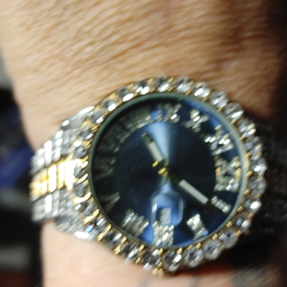 Watch - Picture 5 of 5